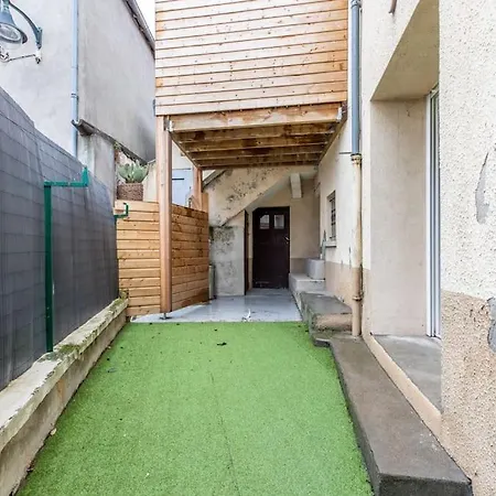 Apartment Maison Equipee Terrasse & Garage *